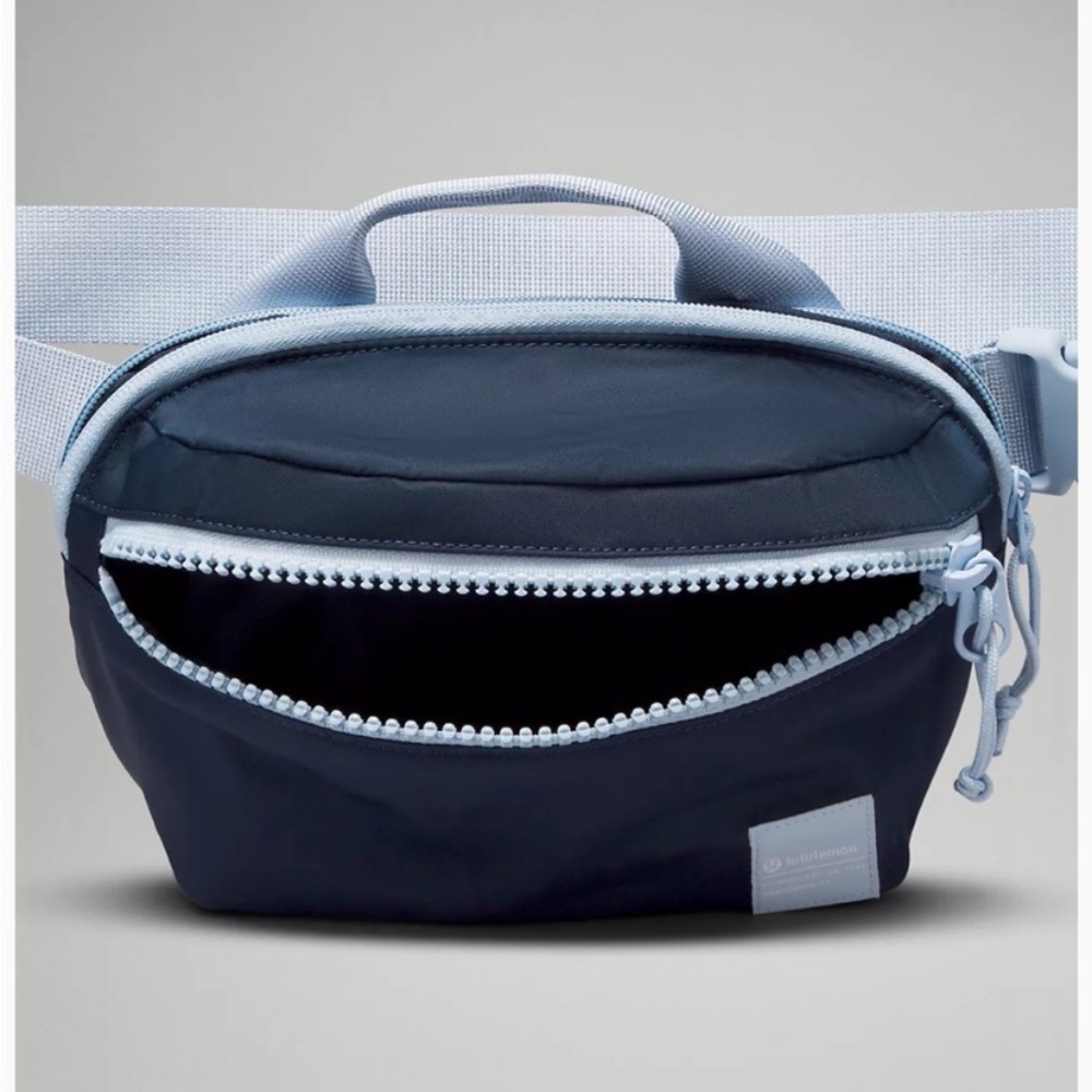 Lululemon All Day Essentials Belt Bag 2.5L - Picture 3 of 7